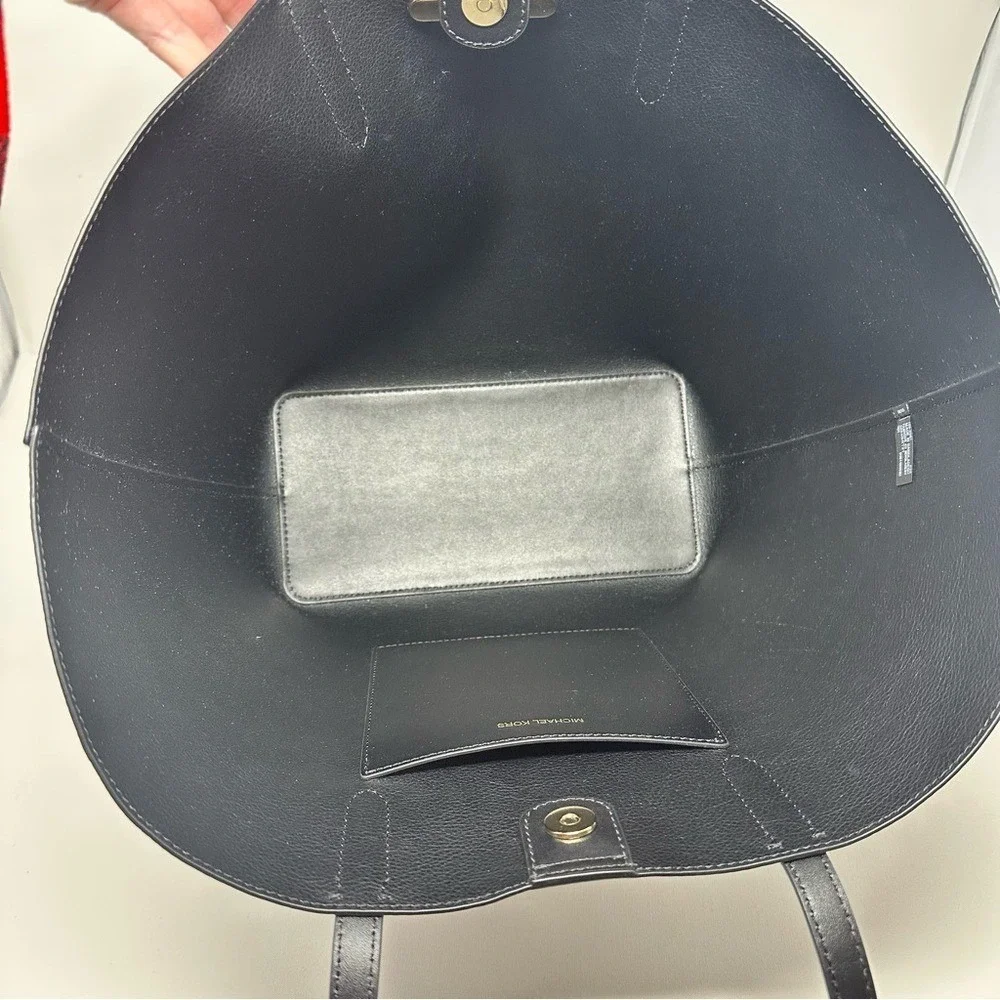 Michael Kors Birch Large Pebble‎ Leather Tote
